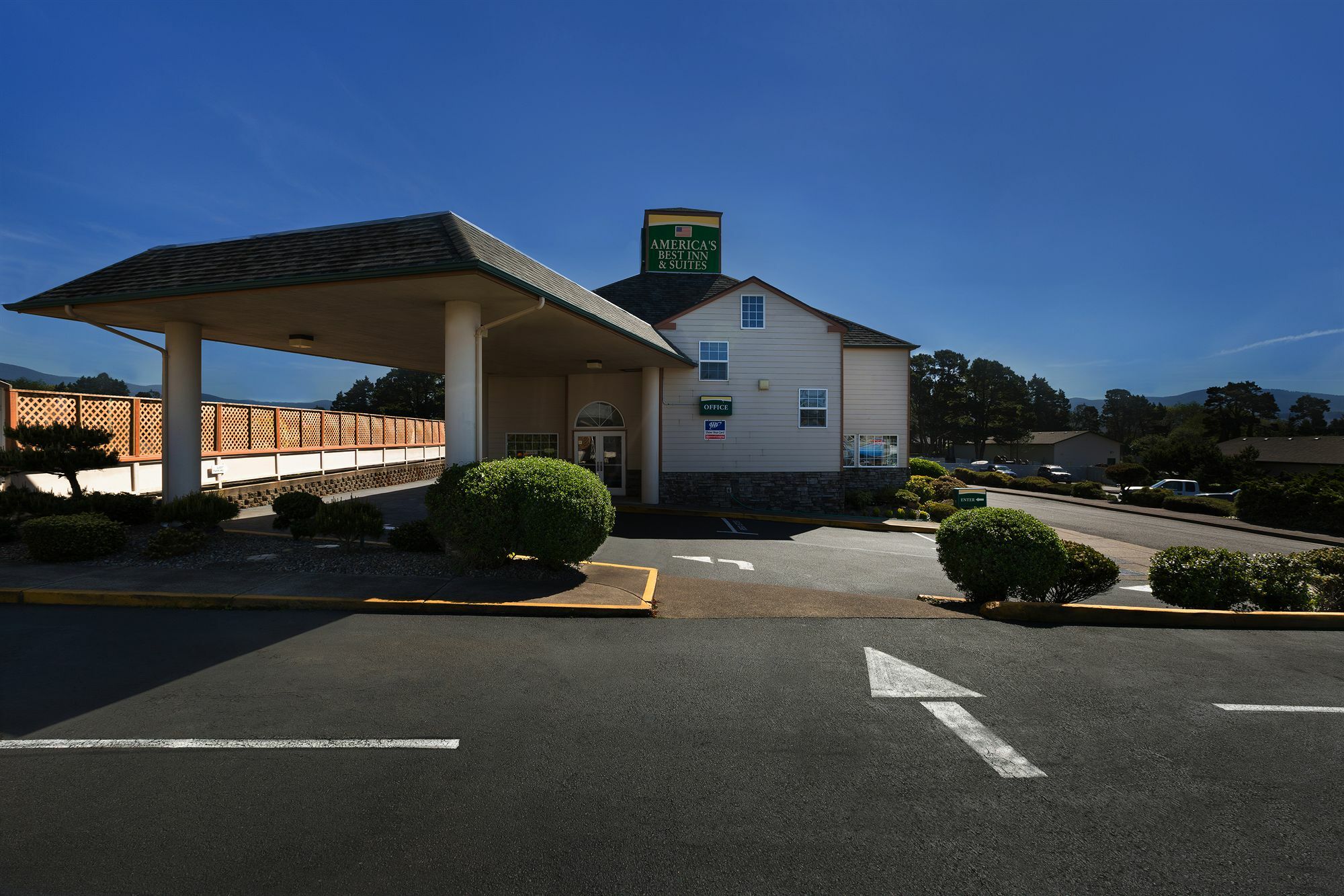 Paradise Inn & Suites At Lincoln City Exterior foto